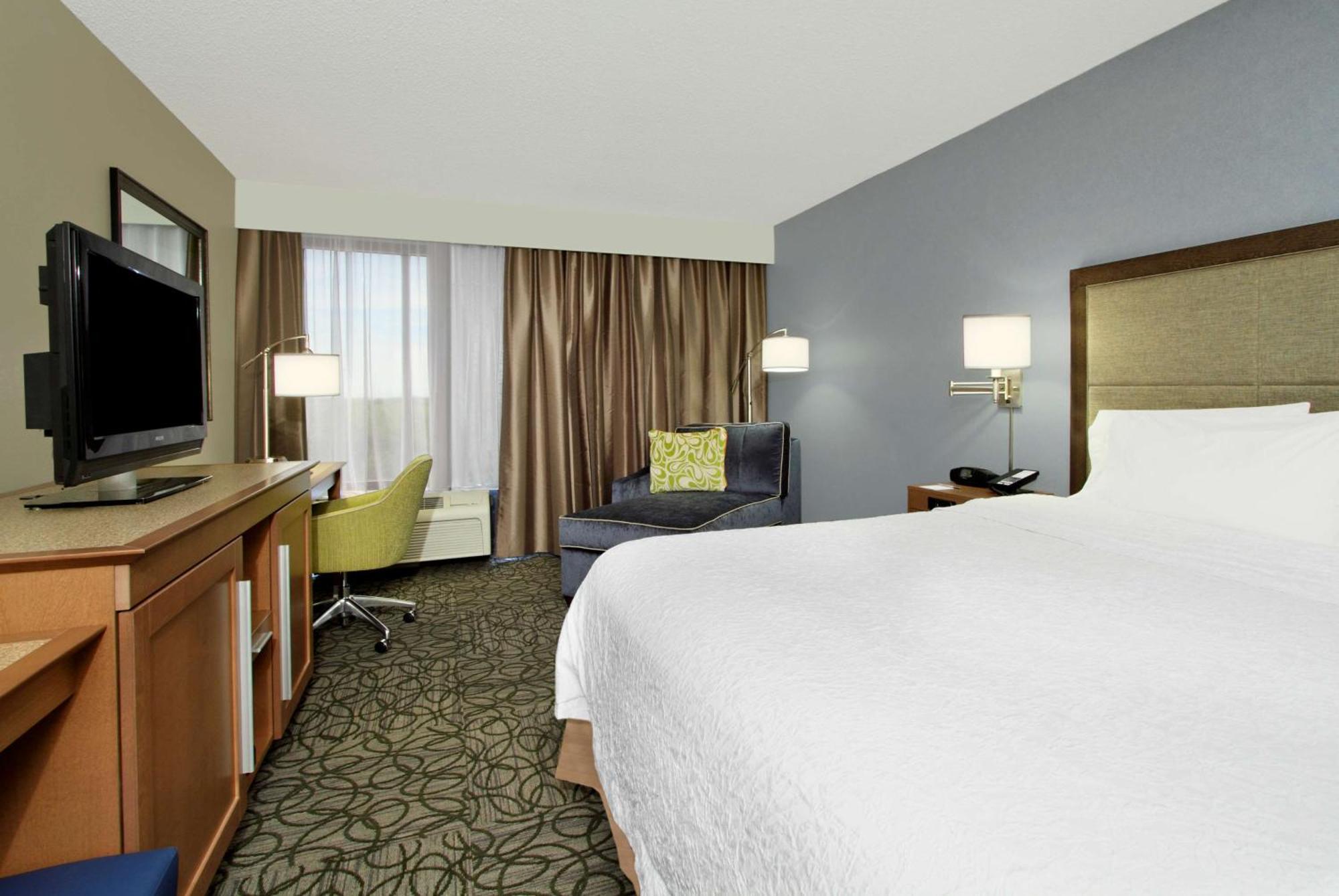 Отель Hampton By Hilton Austin South - I-35 & Ben White Экстерьер фото